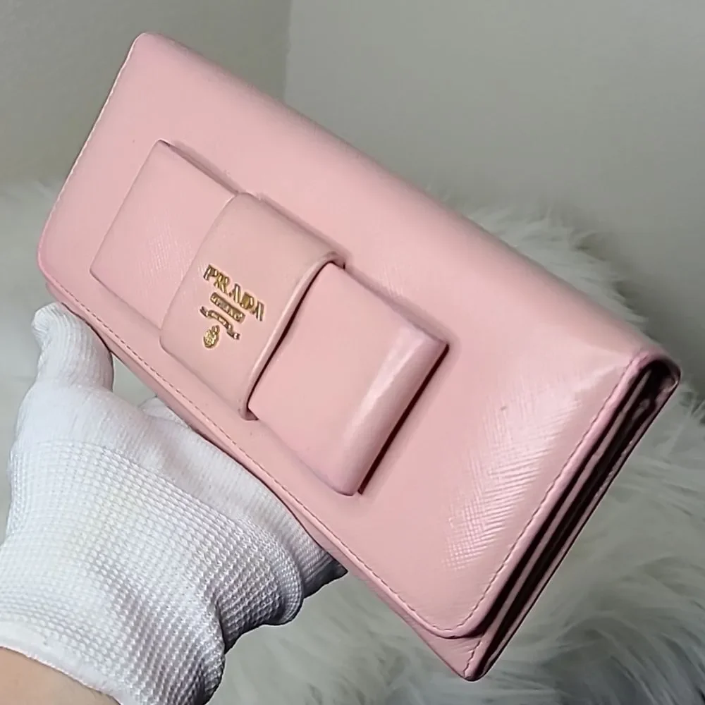 💯 Authentic Prada Safiano Long Wallet 🍀